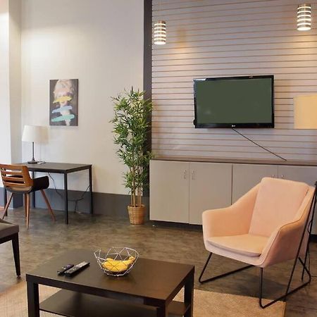 Suite #B, Industrial Styling, Ac Халифакс Екстериор снимка