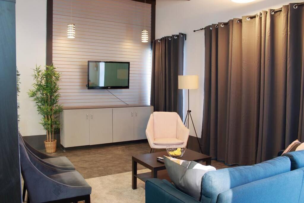Suite #B, Industrial Styling, Ac Халифакс Екстериор снимка