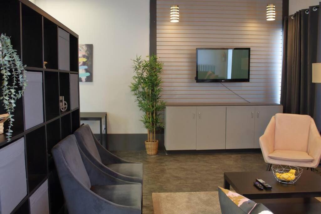 Suite #B, Industrial Styling, Ac Халифакс Екстериор снимка